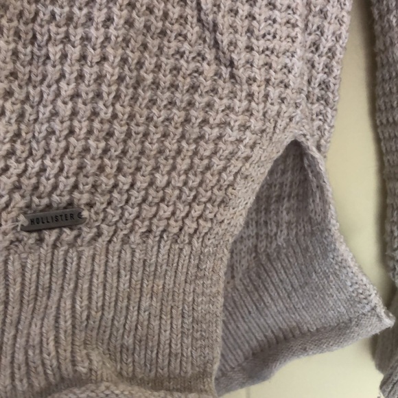 Hollister Sweater XS - Picture 3 of 4